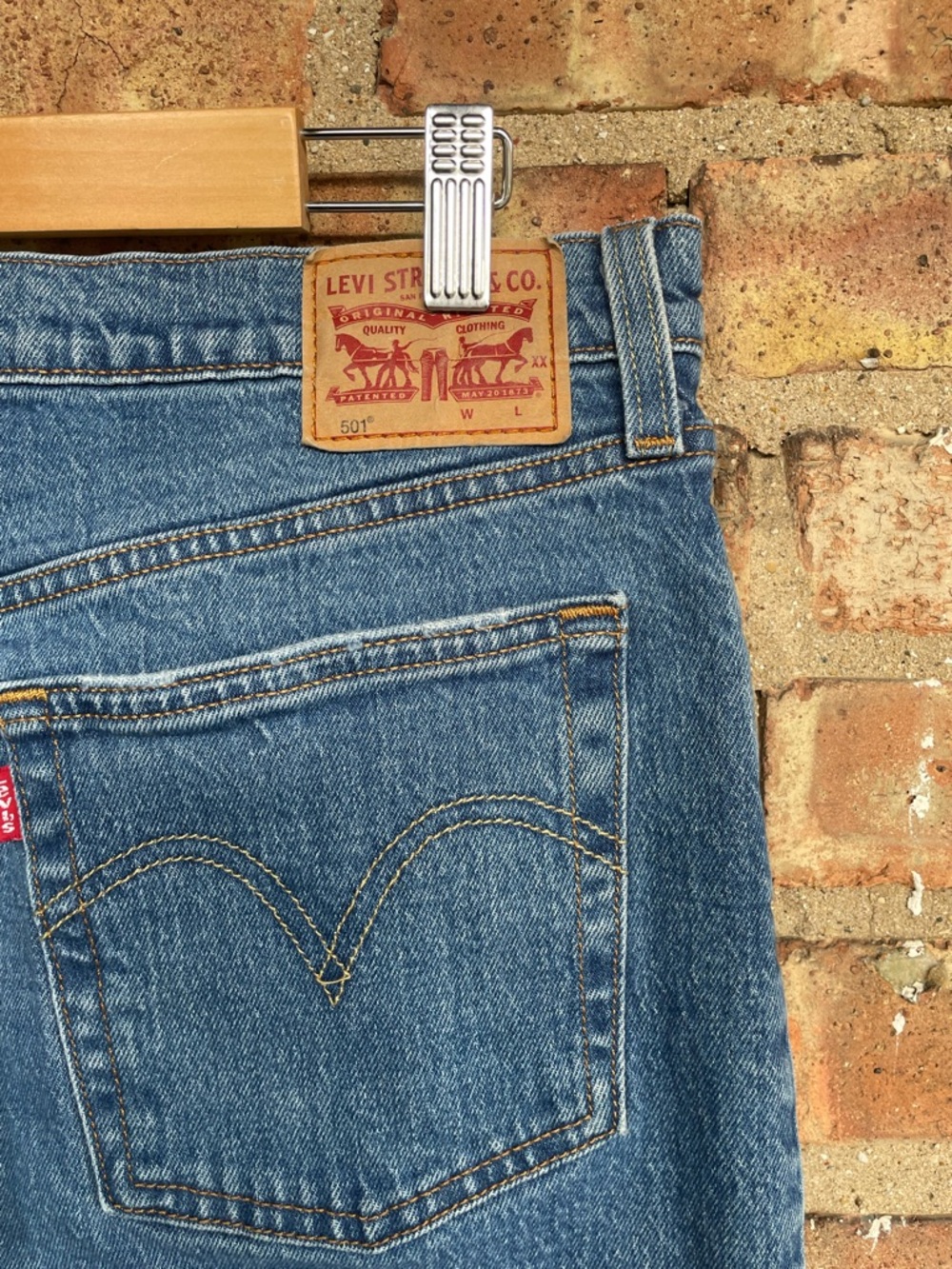 Levi's Original 501 Jeans - Picture 10 of 13